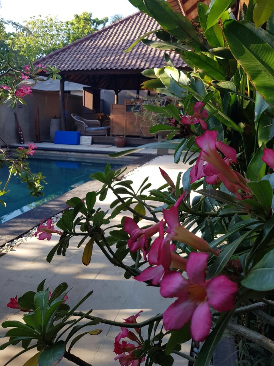 Gili Exotic Villa Gili Trawangan Exterior foto